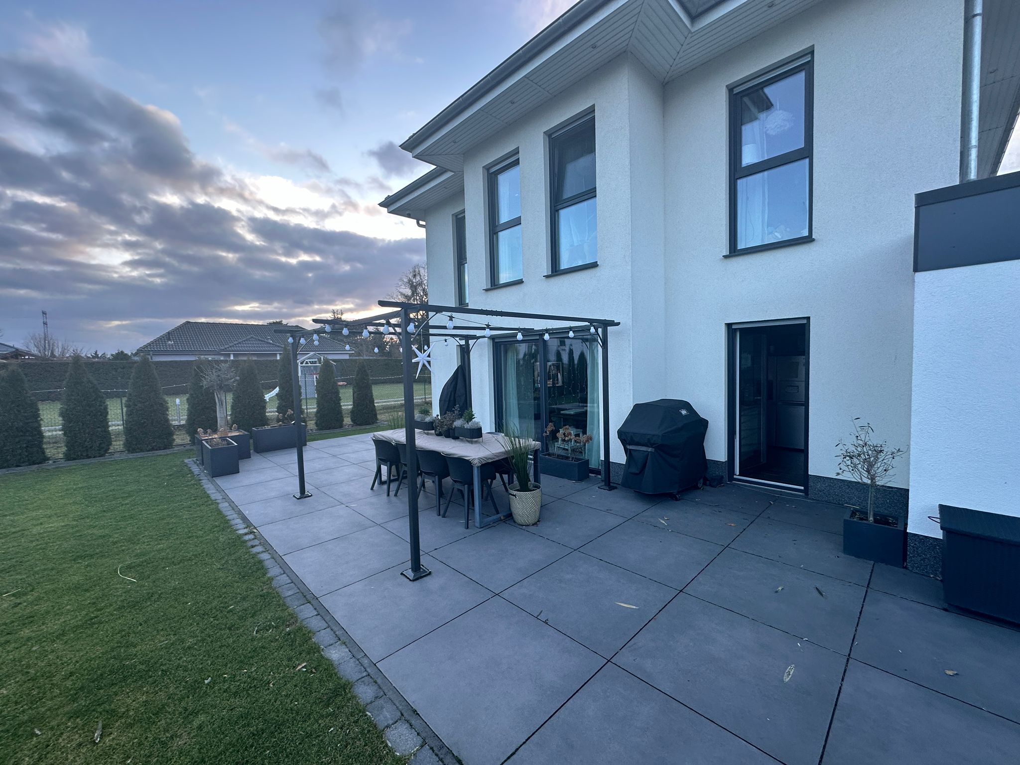 Q.Bus Projektvorstellung 14 Terrassse Ist Zustand 2