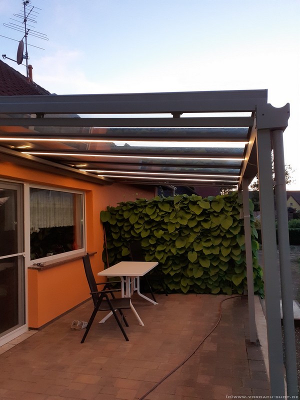 Classic-Line mit Unterglasmarkise und Beleuchtung 1