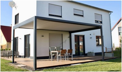 Q.Bus mit Senkrechtmarkisen SZ11 in Herrieden 1