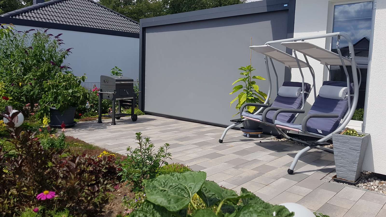 Q.bus mit Seitenmarkisen SZ11 in Satow 1