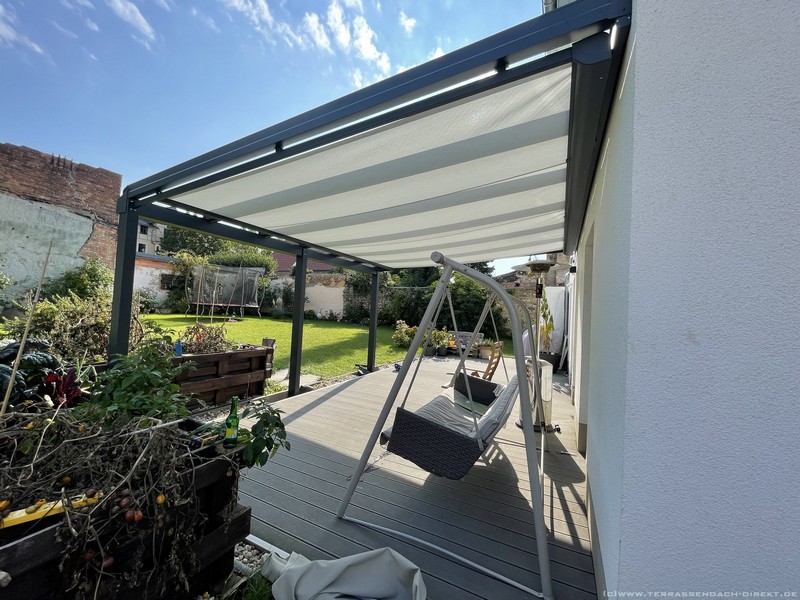Terrassendach Classic-Line mit UG200 in Halle 1
